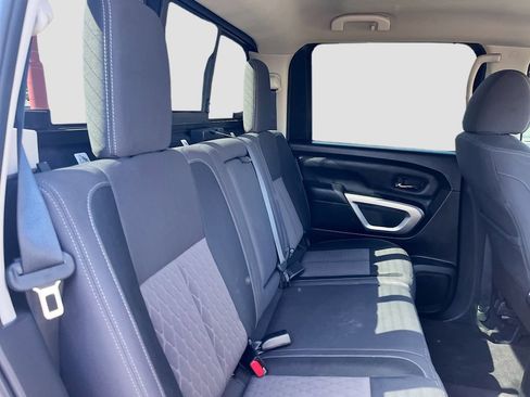 Used 2024 Nissan Titan SV w/ SV Convenience Package image 26