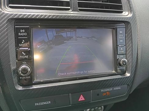 Used 2022 Mitsubishi Outlander Sport ES FWD image 12