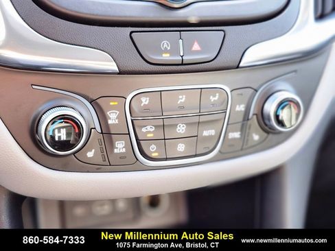 Used 2023 Chevrolet Equinox LT w/ Driver Convenience Package image 22