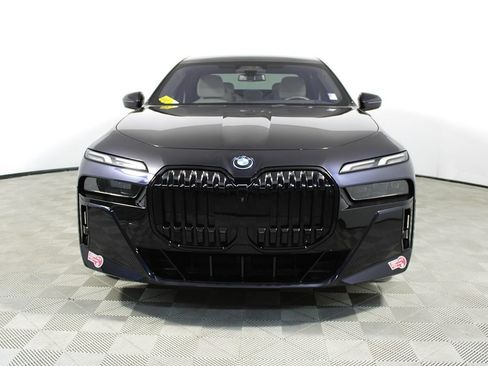 Used 2023 BMW i7 xDrive60 AWD/4WD image 42