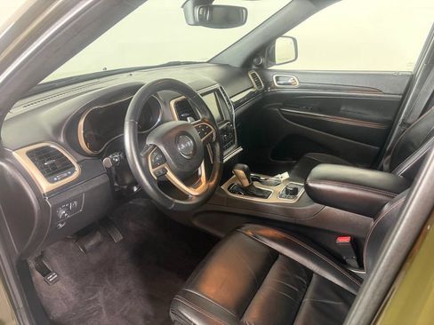 Used 2017 Jeep Grand Cherokee Limited 75th Anniversary AWD/4WD image 8