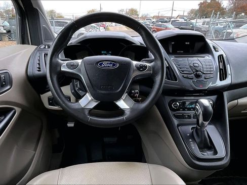 Used 2016 Ford Transit Connect Titanium image 5