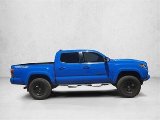 Used 2021 Toyota Tacoma TRD Sport w/ Technology Package AWD/4WD video 4