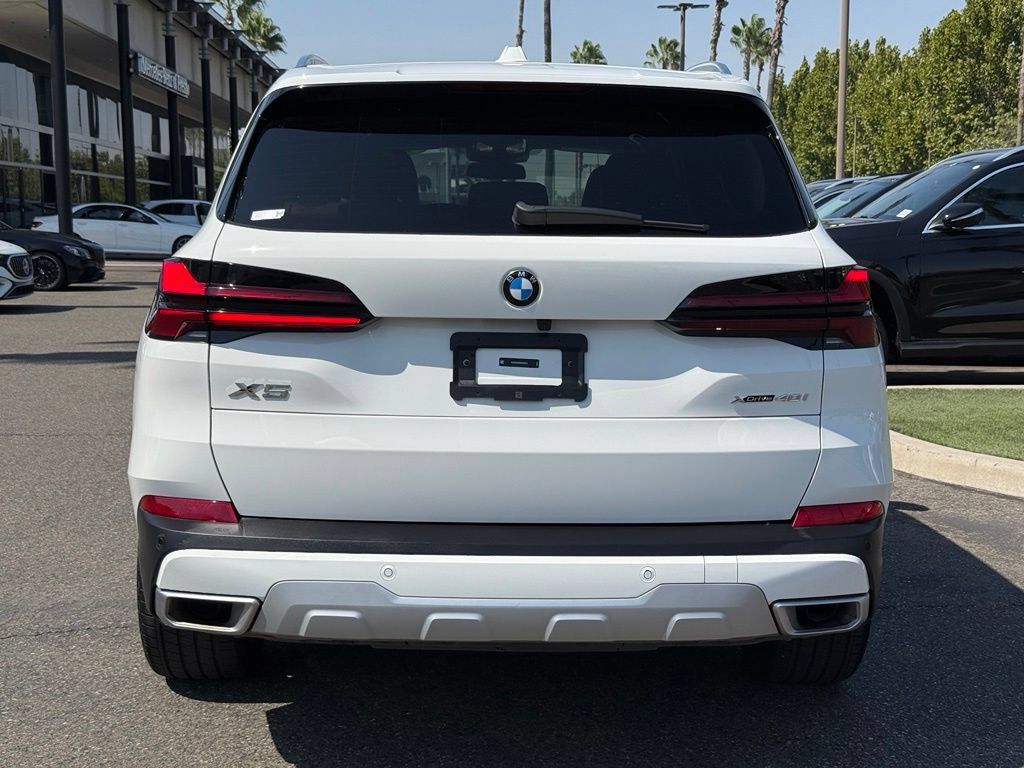 Used 2025 BMW X5 xDrive40i w/ Premium Package AWD/4WD image 17