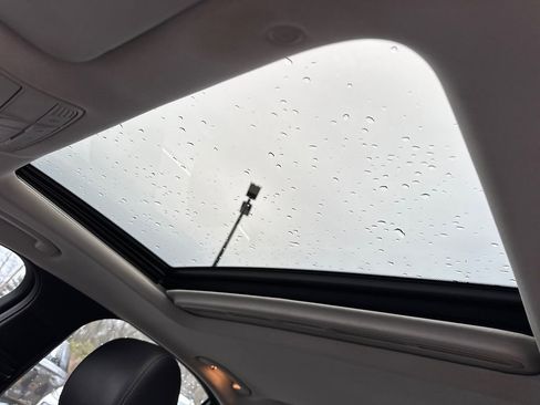 Used 2020 Mercedes-Benz C 300 Sedan image 32