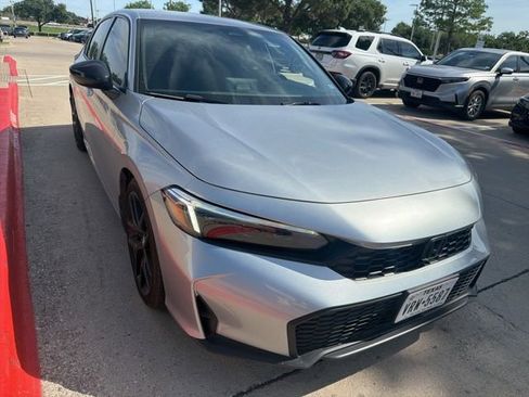 Used 2025 Honda Civic Sport image 3