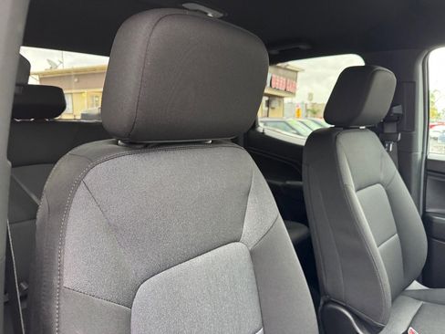 Used 2024 Chevrolet Colorado W/T image 14