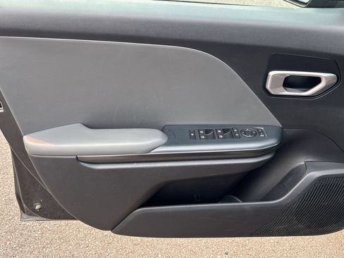 Used 2025 Kia K4 FWD image 19