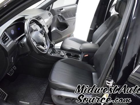 Used 2023 Volkswagen Tiguan SE R-Line AWD/4WD image 13
