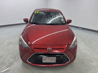 Used 2017 Toyota Yaris iA video 3