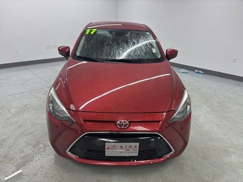 Used 2017 Toyota Yaris iA image 3