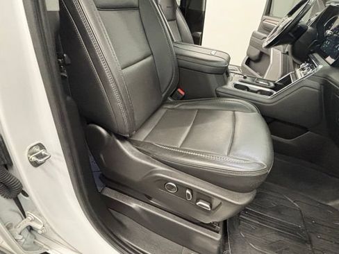 Used 2024 GMC Sierra 3500 Denali w/ Denali Reserve Package AWD/4WD image 47