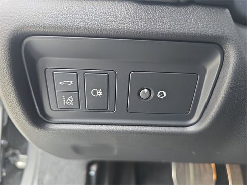 Certified 2023 Jaguar F-TYPE P450 image 24