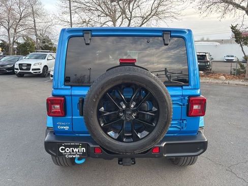 Used 2022 Jeep Wrangler Unlimited Sahara w/ Dual Top Group image 5