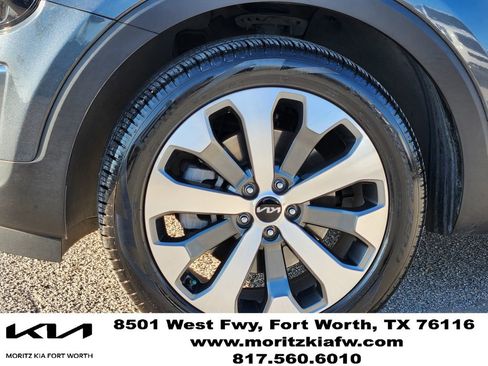 Certified 2022 Kia Telluride EX w/ EX Premium Package FWD image 9