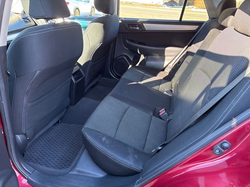 Used 2015 Subaru Outback 2.5i Premium image 12