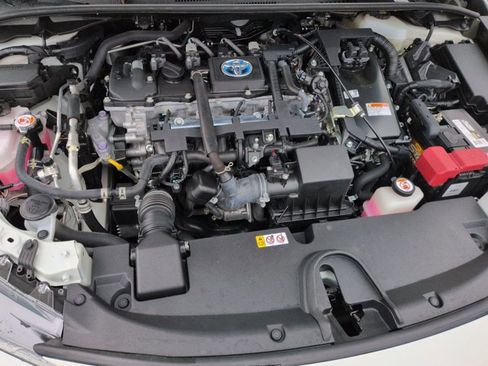 Used 2021 Toyota Corolla LE image 21