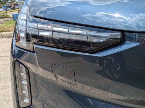 New 2025 Volvo EX90 Ultra image 9