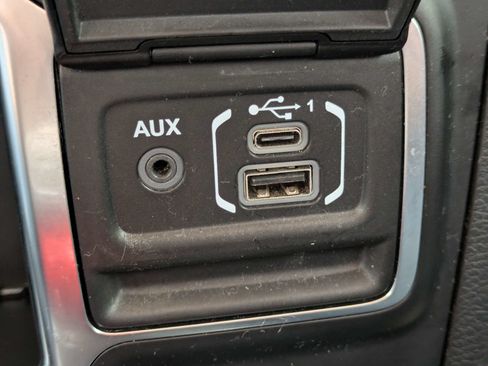 Used 2022 Jeep Wrangler Unlimited Sport AWD/4WD image 24