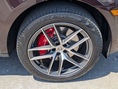 Used 2024 Porsche Macan S AWD/4WD image 23