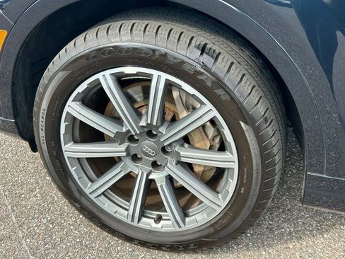 Used 2017 Audi Q7 3.0T Premium Plus w/ Premium Plus Package AWD/4WD image 45