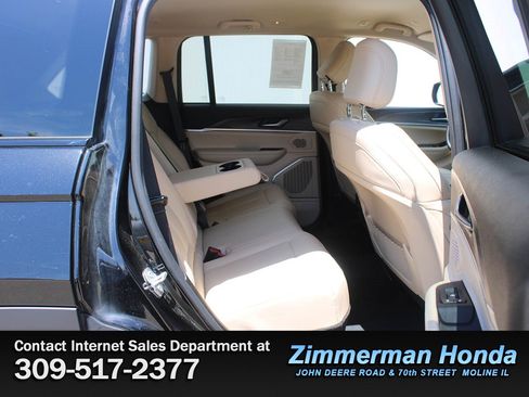 Used 2022 Jeep Grand Cherokee Limited AWD/4WD image 8