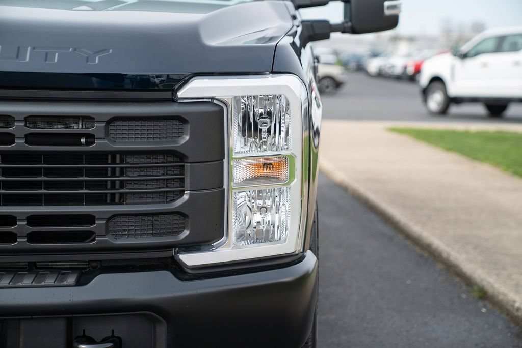 New 2025 Ford F250 XL RWD image 6