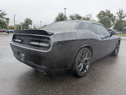 Used 2019 Dodge Challenger R/T w/ Blacktop Package image 5