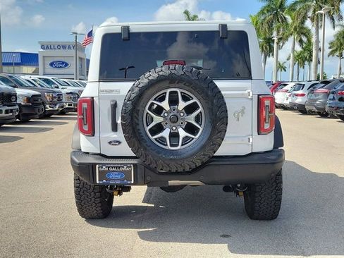 Certified 2025 Ford Bronco Badlands AWD/4WD image 5
