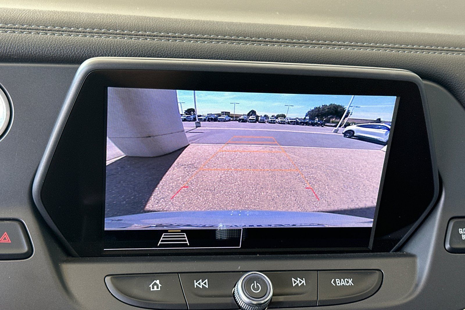 Used 2022 Chevrolet Blazer LT FWD image 22