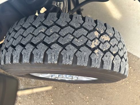 Used 2024 Ford F350 XLT image 5