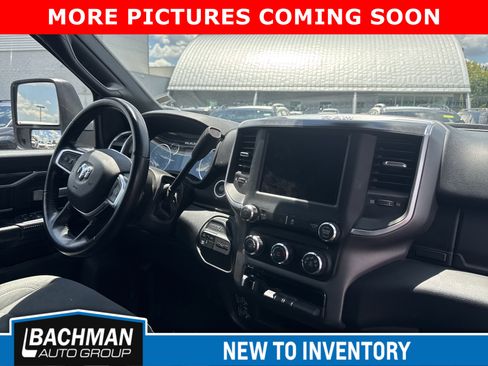 Used 2024 RAM 3500 Big Horn AWD/4WD image 7
