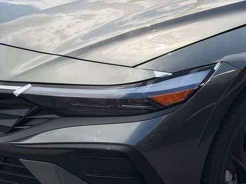 New 2026 Hyundai Elantra Sport FWD image 28