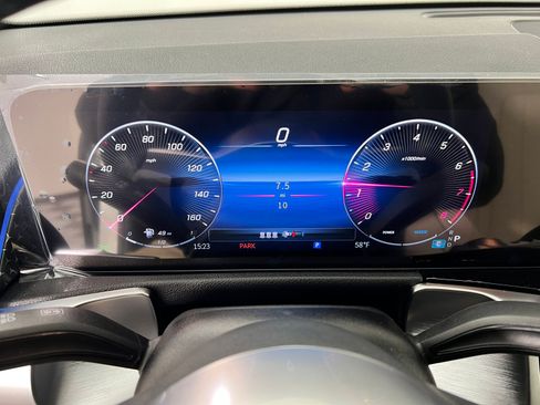 Used 2025 Mercedes-Benz GLB 250 image 28