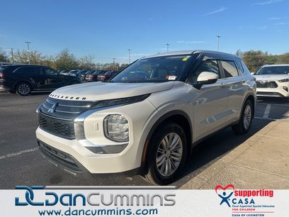 Used 2023 Mitsubishi Outlander ES