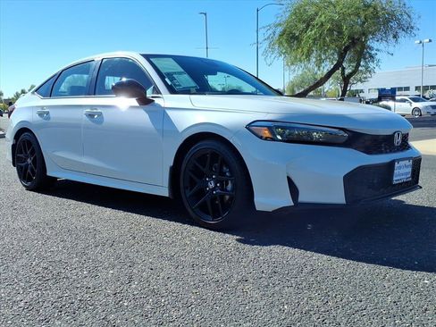 Used 2025 Honda Civic Sport image 1