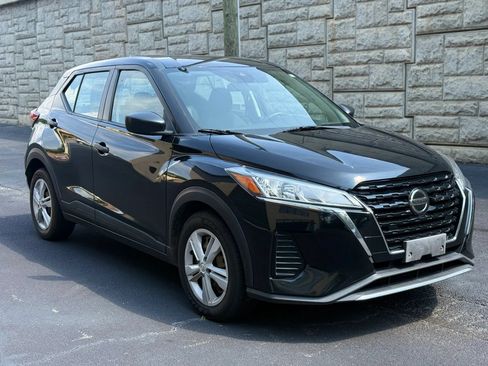 Used 2021 Nissan Kicks S FWD image 4