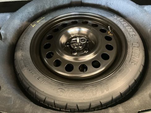 Used 2022 Lincoln Corsair Reserve w/ Equipment Group 201A image 34