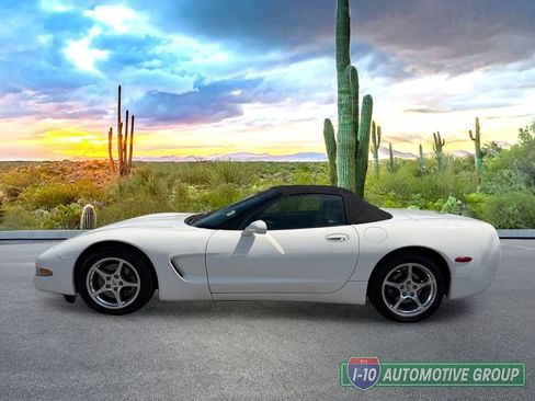 Used 2001 Chevrolet Corvette Convertible w/ Preferred Equipment Group1 RWD image 8