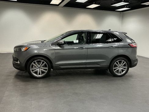 Used 2022 Ford Edge Titanium AWD/4WD image 3
