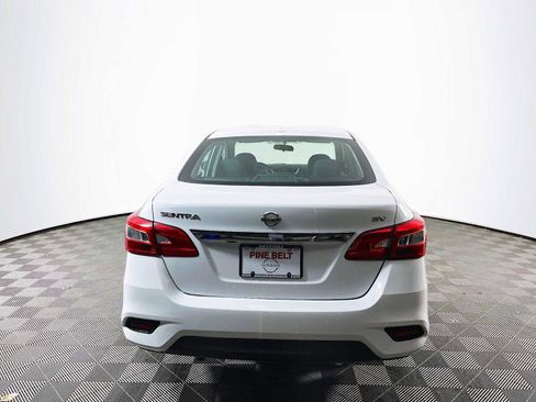 Used 2018 Nissan Sentra SV image 5