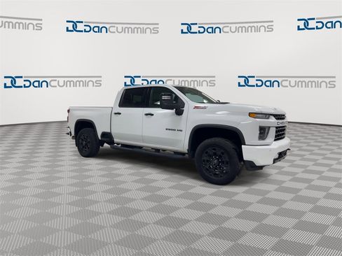 Used 2021 Chevrolet Silverado 2500 LTZ w/ LTZ Plus Package image 2