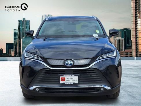 Used 2023 Toyota Venza XLE AWD/4WD image 8
