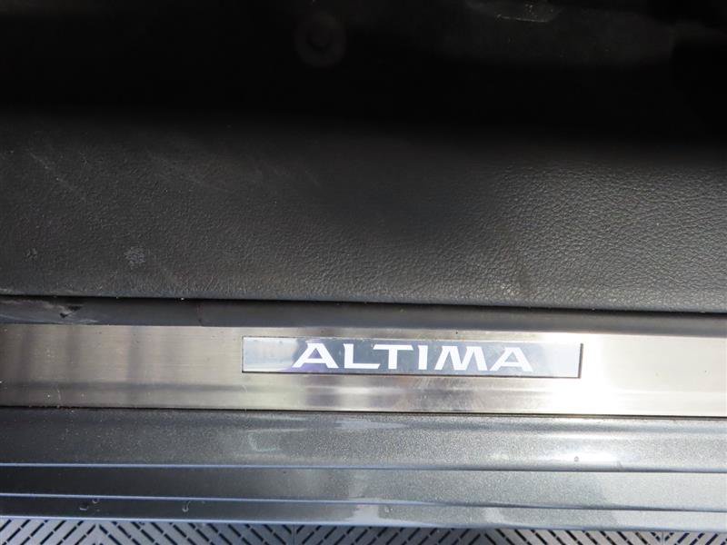 Used 2022 Nissan Altima 2.5 SL FWD image 14