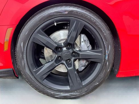 Used 2016 Chevrolet Camaro SS RWD image 34