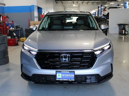 Used 2025 Honda CR-V EX-L image 3