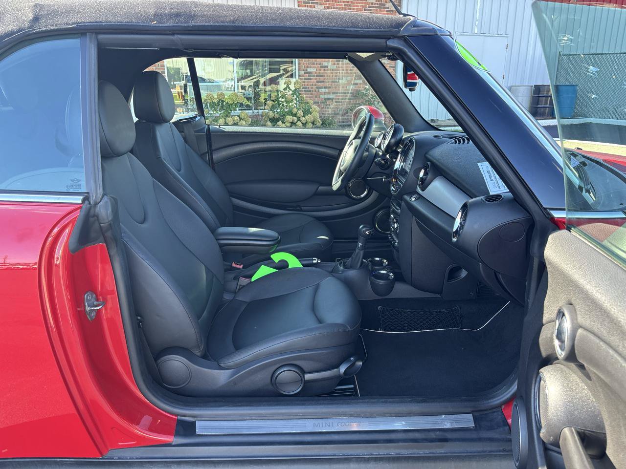 Used 2013 MINI Cooper Convertible FWD image 19