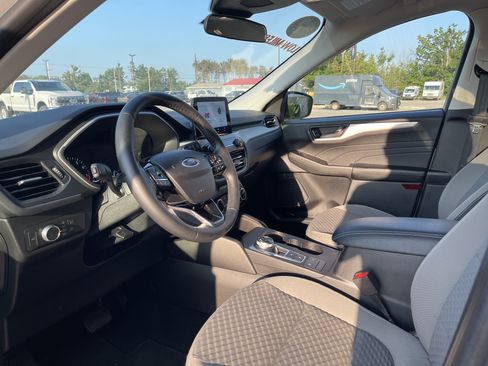 Used 2022 Ford Escape SE w/ Convenience Package AWD/4WD image 11