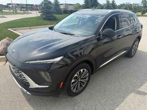Used 2024 Buick Envision Preferred AWD/4WD image 2