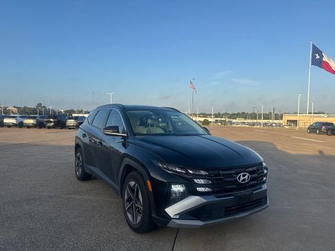 Used 2025 Hyundai Tucson SEL FWD image 1